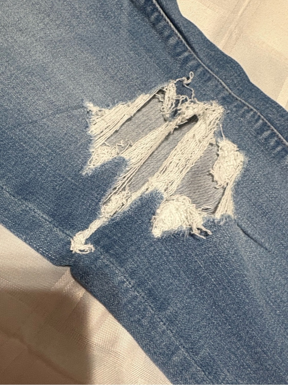 Woman’s American Eagle Outfitters Jeans, High-Rise - Picture 5 of 14